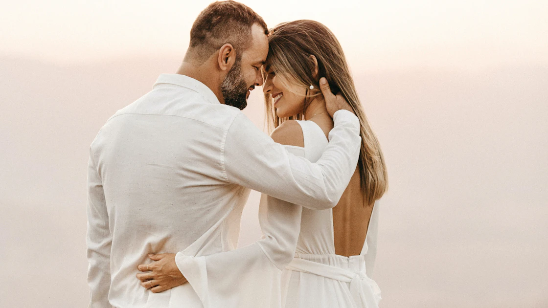 How do I help couples build intimacy with sensate focus?