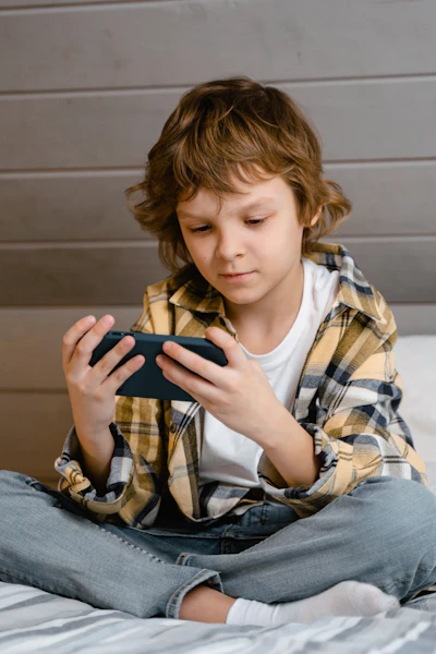 Is it ok for kids to have their smartphone in their bedroom?