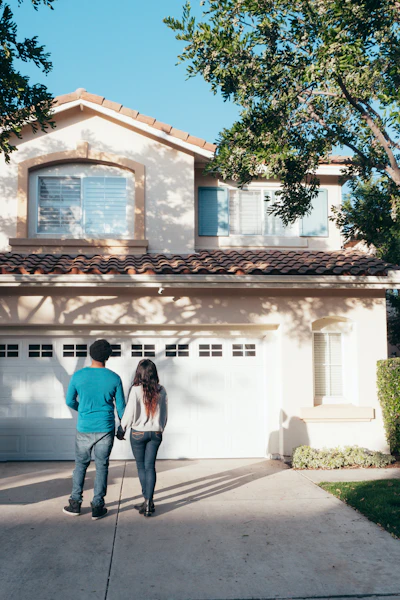 We’re sick of throwing away money on rent, how do we know it's time to buy a house?
